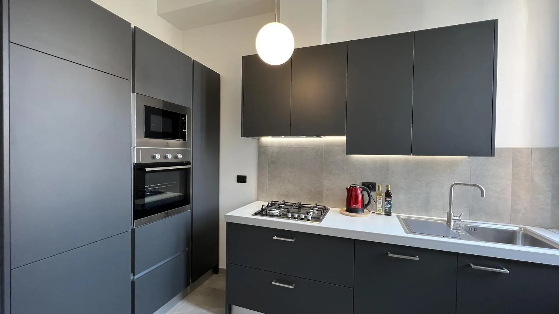 شقة Casa Redona - Nuovo Elegante Loft Free Wifi 4 Pax بيرغامو